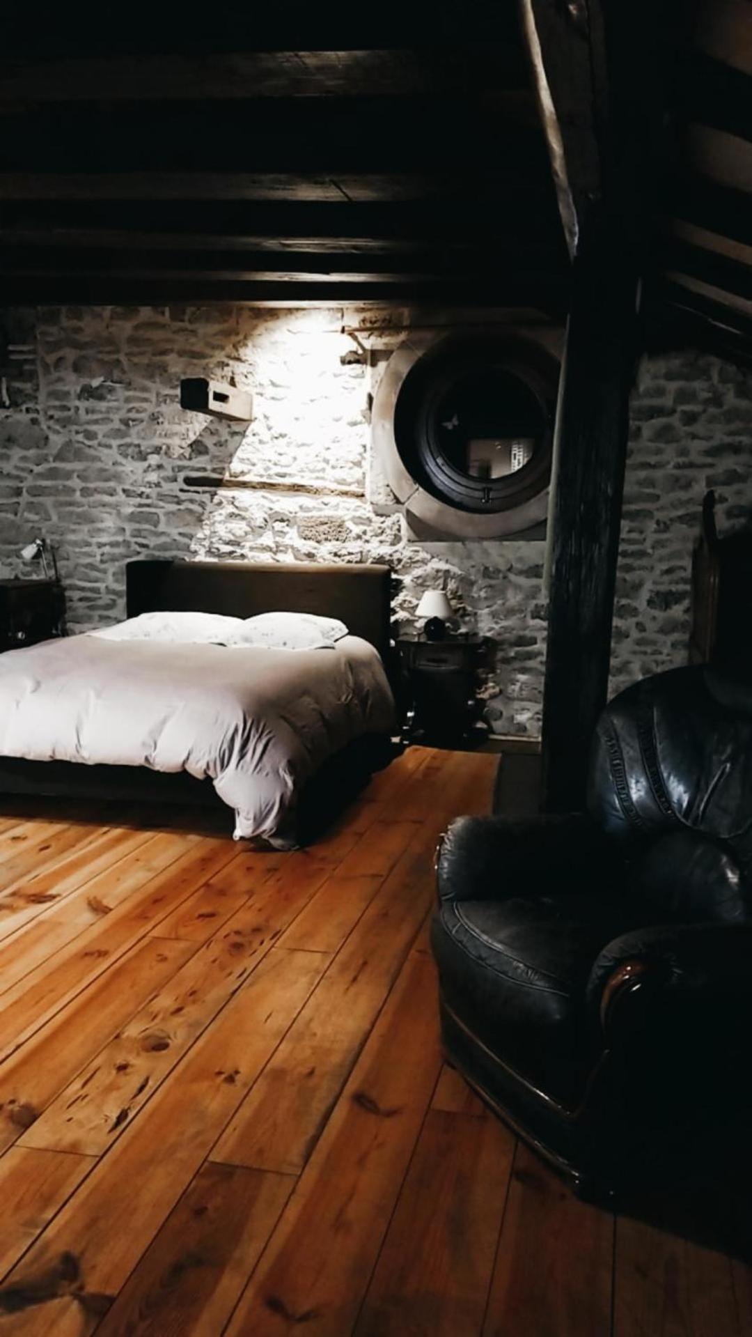 Chambres D'Hotes Les Hirondelles Gaubiving Exterior photo